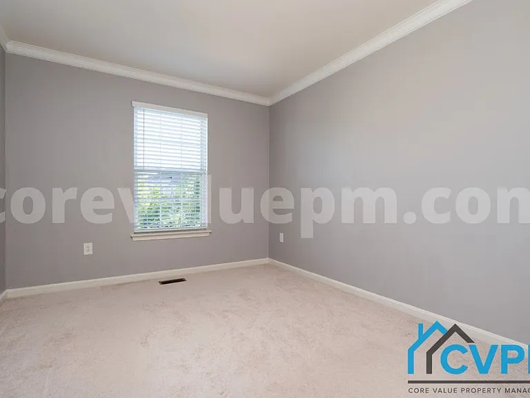 1934 Hackberry Ct — Photo 17
