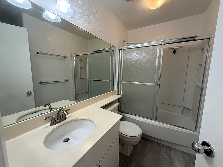 528 Mananai Pl #T — Photo 8
