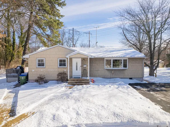 30 Rieder Rd, Edison, NJ 08817