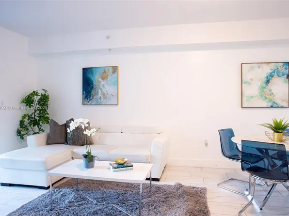170 SE 14th St APT 1605, Miami, FL 33131