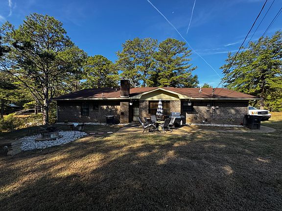 2nd image of 120 Elm Dr