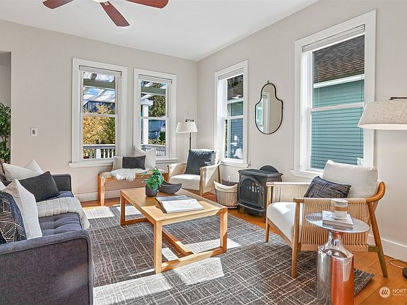 5th image of 8039 Earl Avenue NW