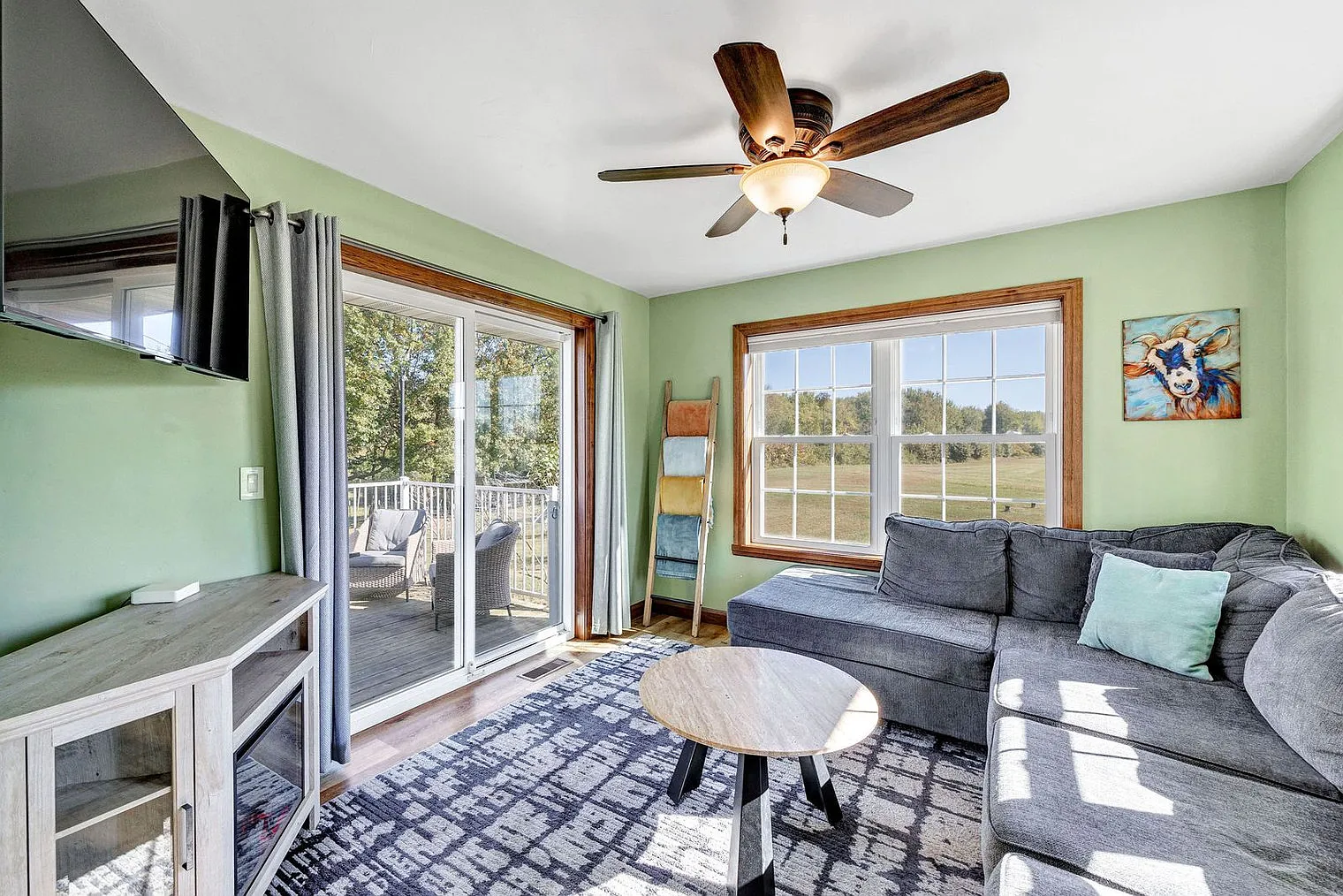 5 bed, 3.0 bath, 2497 sqft, $6,988 — Photo 1