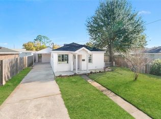 9005 Camille Ct, New Orleans, LA 70123