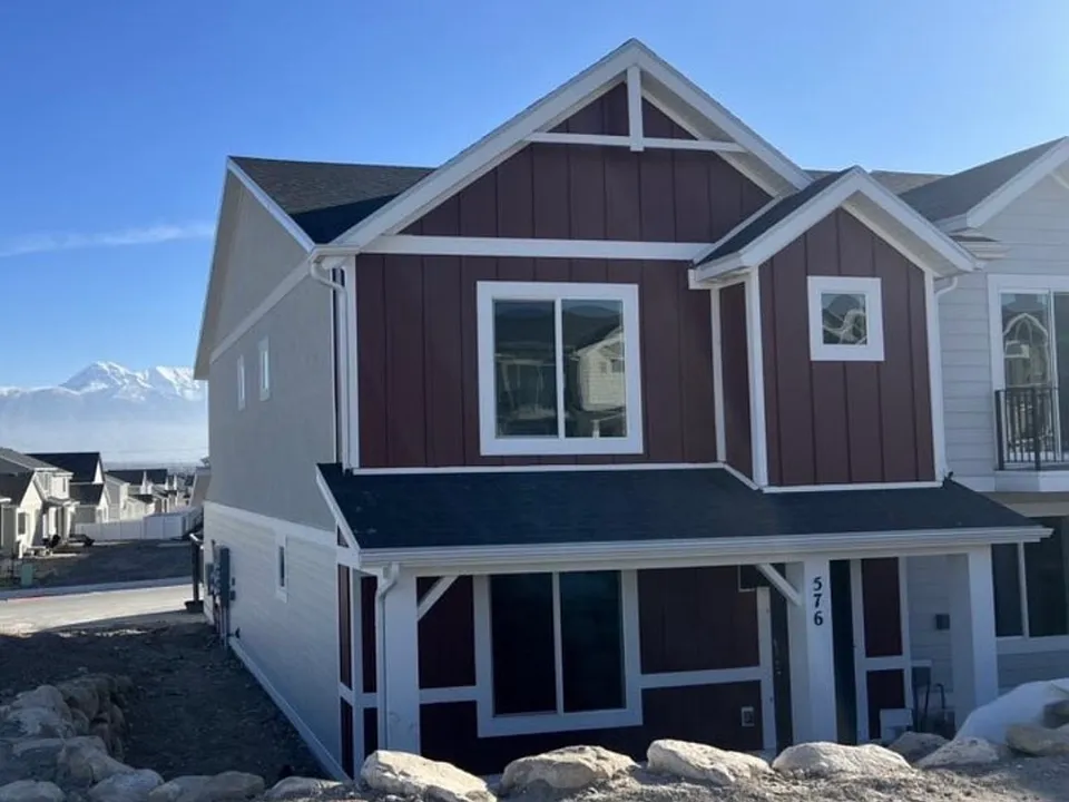 576 N Canvasback Dr