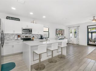 3422 W 108th St, Hialeah, FL 33018