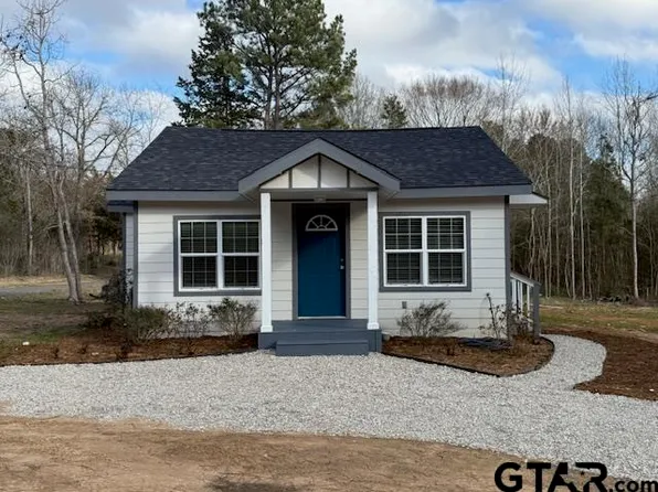 7172 County Road 272 N, Henderson, TX 75652