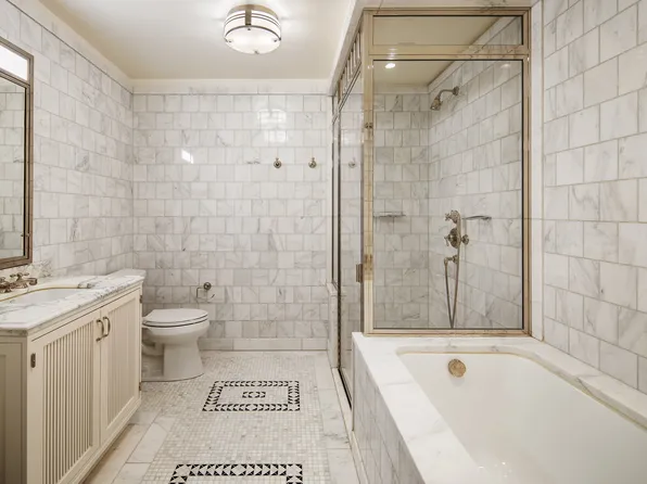 160 West 12th Street image 10 of 16