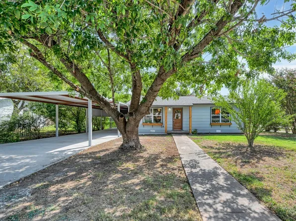103 N Avenue P, Clifton, TX 76634