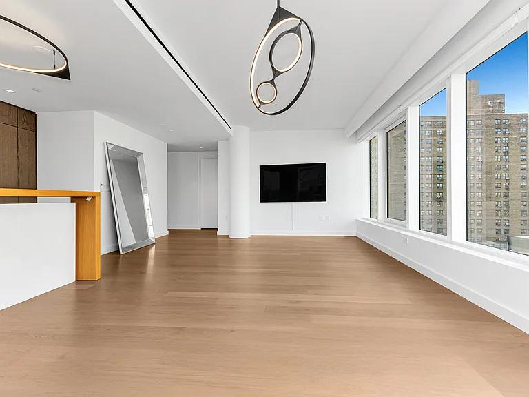 202 Broome St #11A — Photo 14