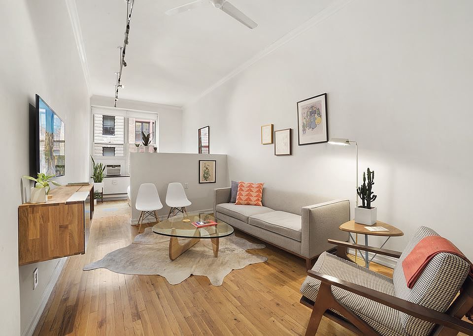 1st image of 15 Waverly Pl #3K