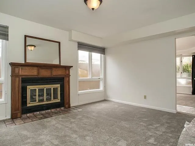2 bed, 1.5 bath, 1033 sqft, $1,850 — Photo 3