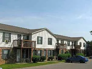 River Retreat Apartments — Photo 17