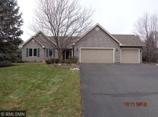 10025 Raleigh Ct, Woodbury, MN 55129