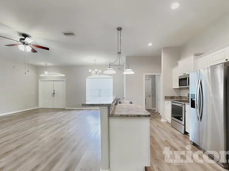 4251 Galvin Ln — Photo 7