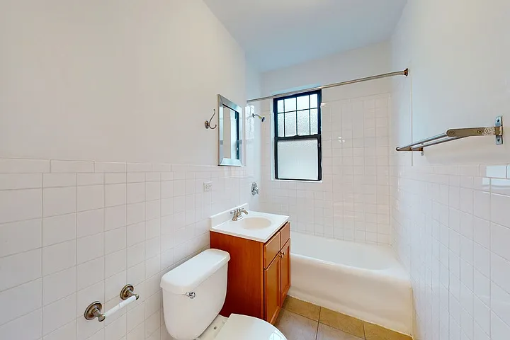 Woodlawn Court — Photo 28