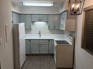 4524 E Caballero Cir APT 3, Mesa, AZ 85205