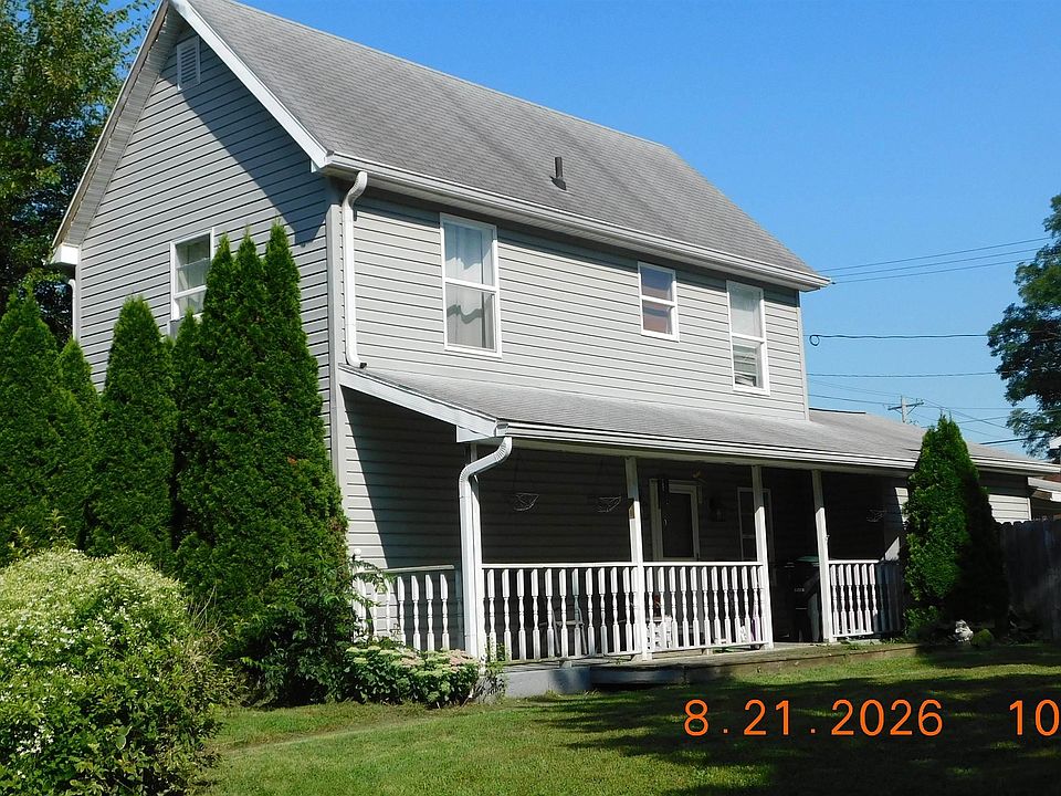 1st image of 120 E 13th St