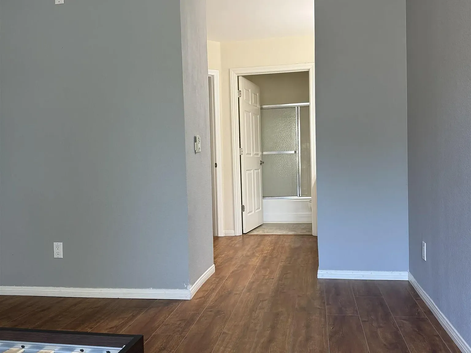 1 bed, 1.0 bath, 956 sqft, $1,400 — Photo 2