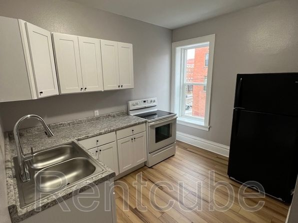243 W 11th St #1