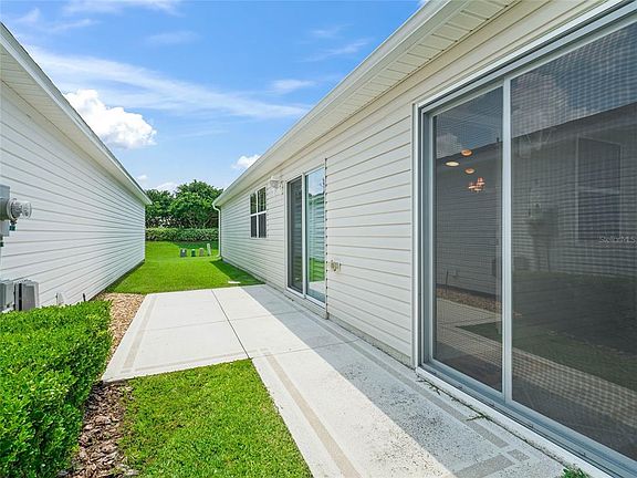 5th image of 817 Carnegie Ct