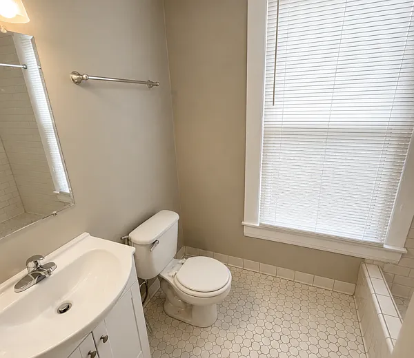 1661 Story Ave #A — Photo 9