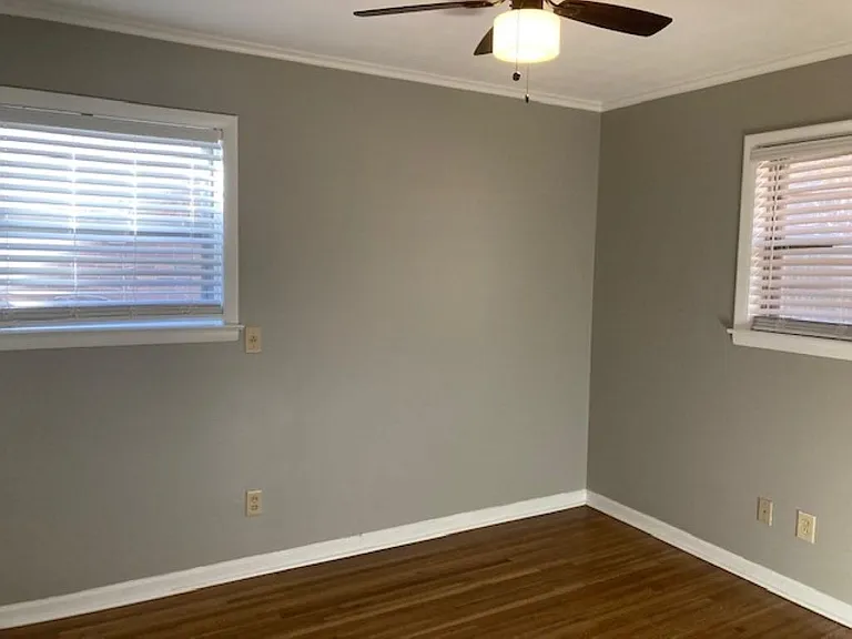 5386 Denwood Ave — Photo 17