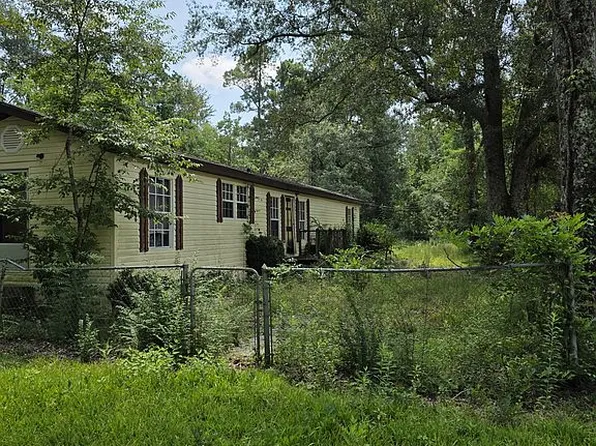 11050 Johns Dr, Axis, AL 36505