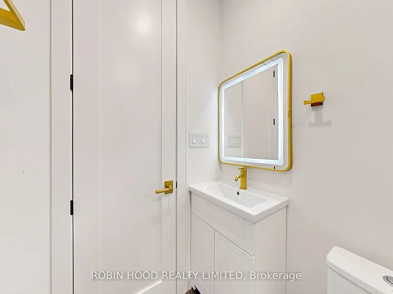 24 Callender St #3 — Photo 22