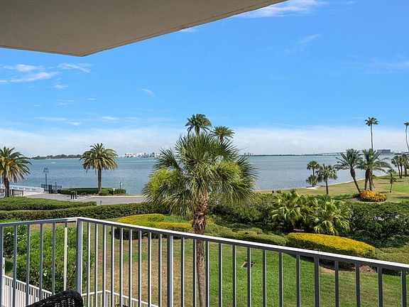 2 Seaside Ln APT 201, Belleair, FL 33756 | MLS #U8244854 | Zillow