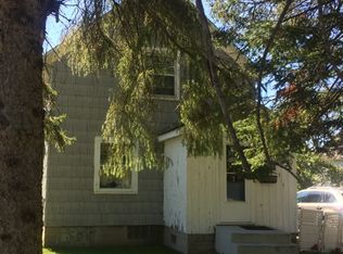 15 12th St NW, Chisholm, MN 55719