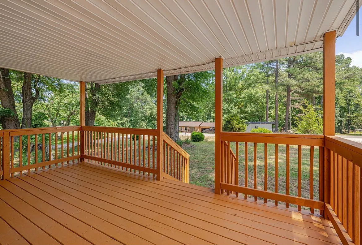 5 bed, 2.5 bath, 1632 sqft, $1,800 — Photo 3