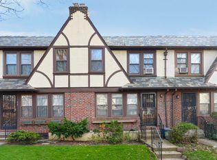 6796 Exeter St, Forest Hills, NY 11375