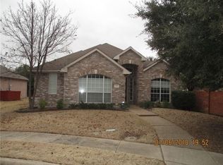 119 Saint James Rd, Irving, TX 75063