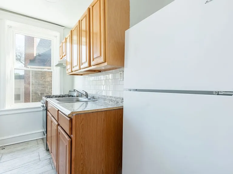 2215 N 51st St — Photo 5