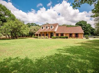 147 County Road 483, Blessing, TX 77419