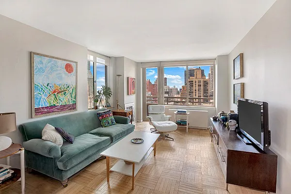 Rented by Optimar International Realty | media 7