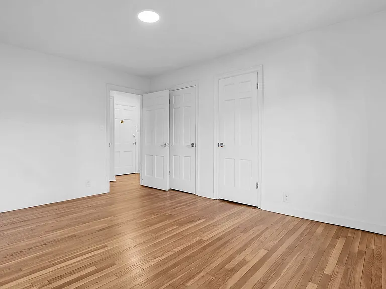 451 E Town St #106 — Photo 19