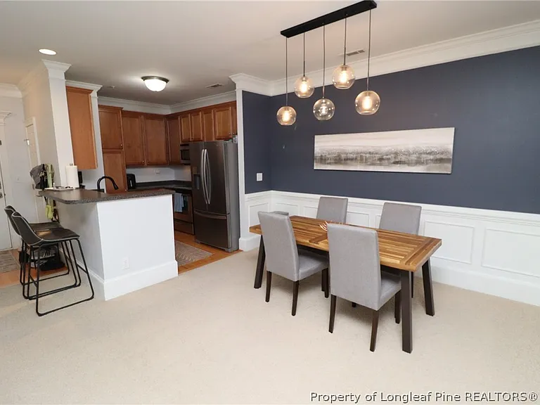 933 Portstewart Dr — Photo 8