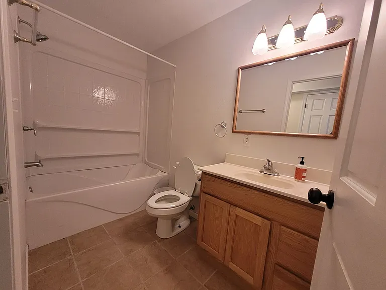2255 Vesterheim St — Photo 30