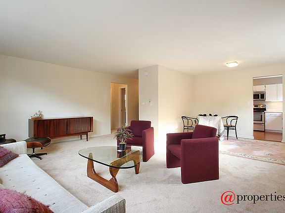 Living Room / Dining Room