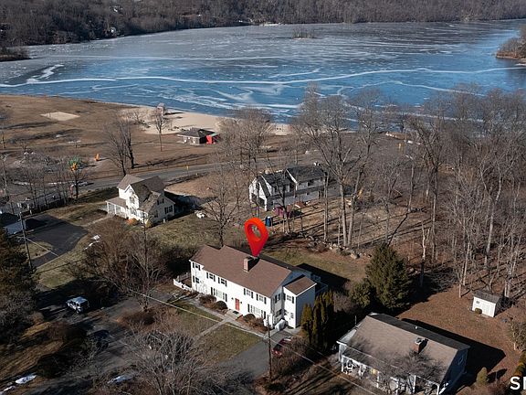 3rd image of 4 Anchor Street