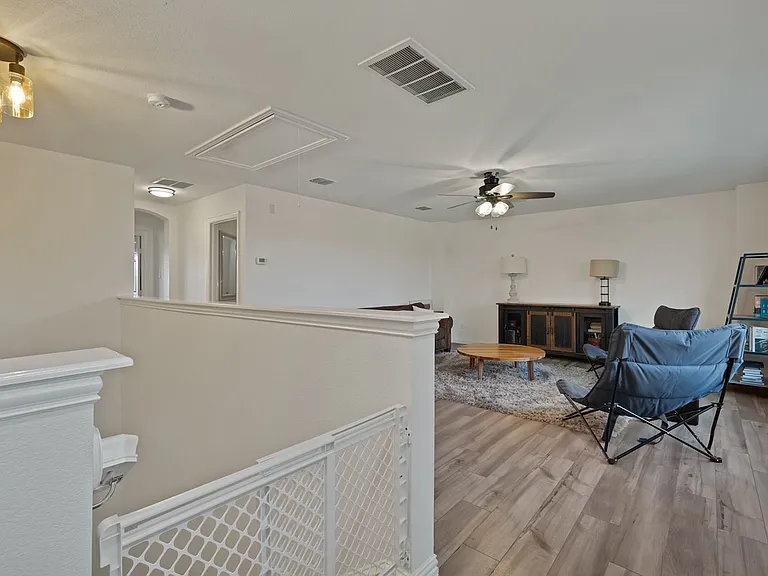 1708 Kittyhawk Dr — Photo 24