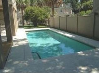 15 Myrtle St, Hilton Head Island, SC 29926