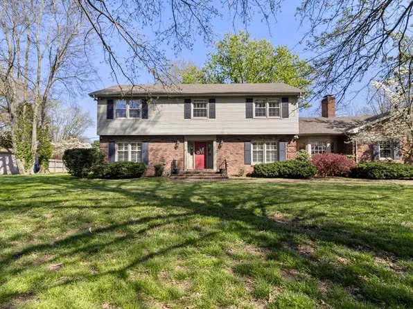 402 James Dr, Hopkinsville, KY 42240