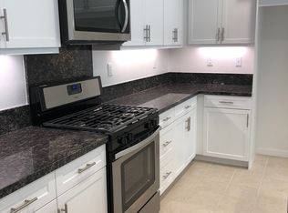 28741 Jardineras Dr, Santa Clarita, CA 91354