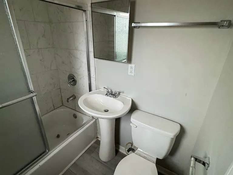 201 Chandler Dr #33C — Photo 16