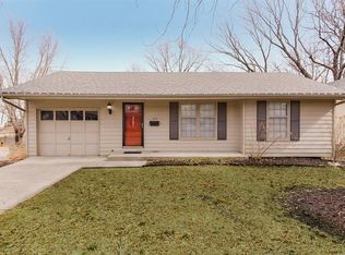 133 S Jewell St, Liberty, MO 64068