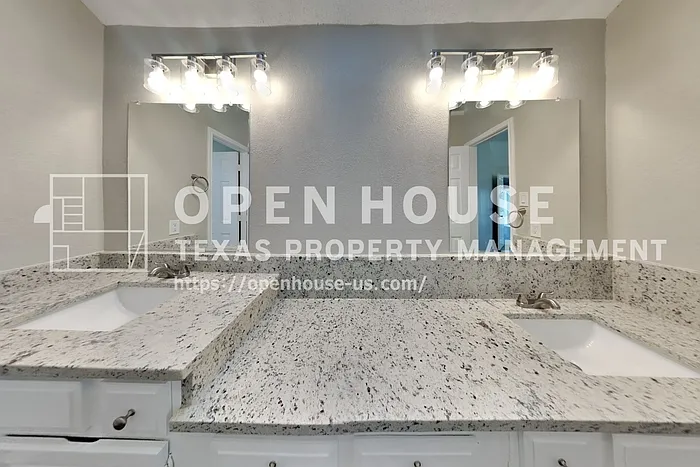 3006 Sierra Dr — Photo 11