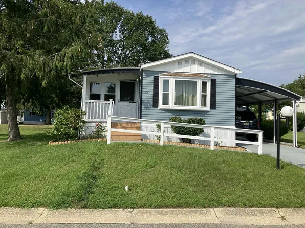 13 Joan Ct #J13, Barnegat, NJ 08005